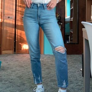 Hollister High-Rise Mom Jeans